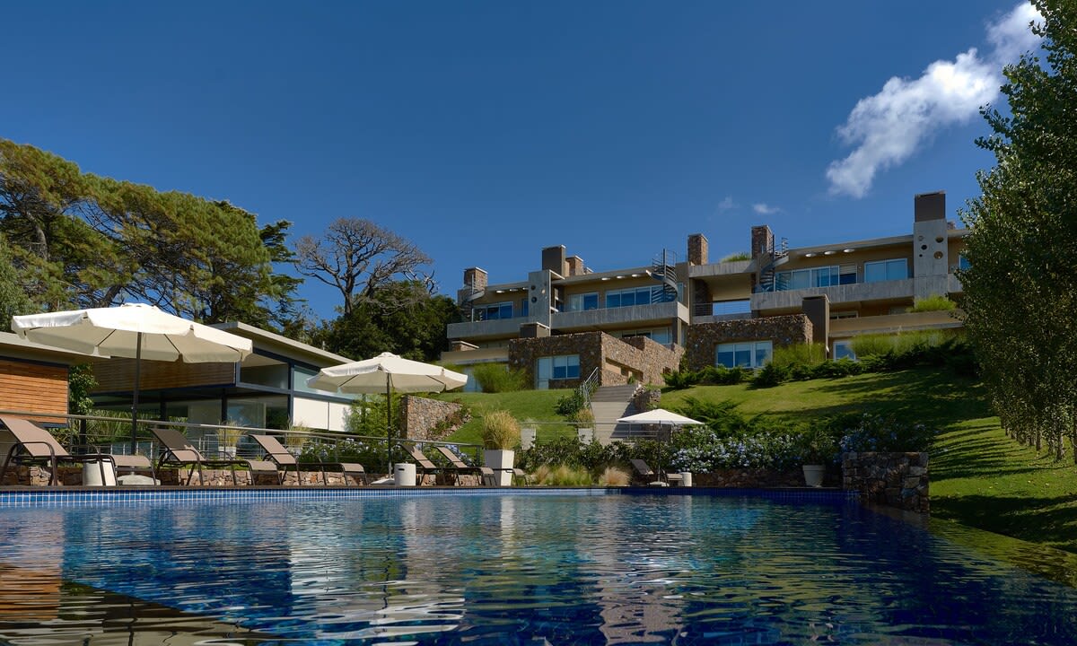 Foto principal de Edificio Q · Departamentos de 1 a 3 dormitorios desde US$250.000 en Punta Ballena en Punta Ballena · Uruguay