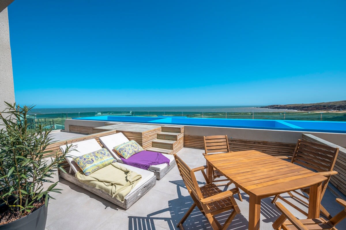 Foto principal de SYRAH Premium · Bloque 2, N1-106 – Monoambiente con vista al mar en Punta Ballena · Uruguay