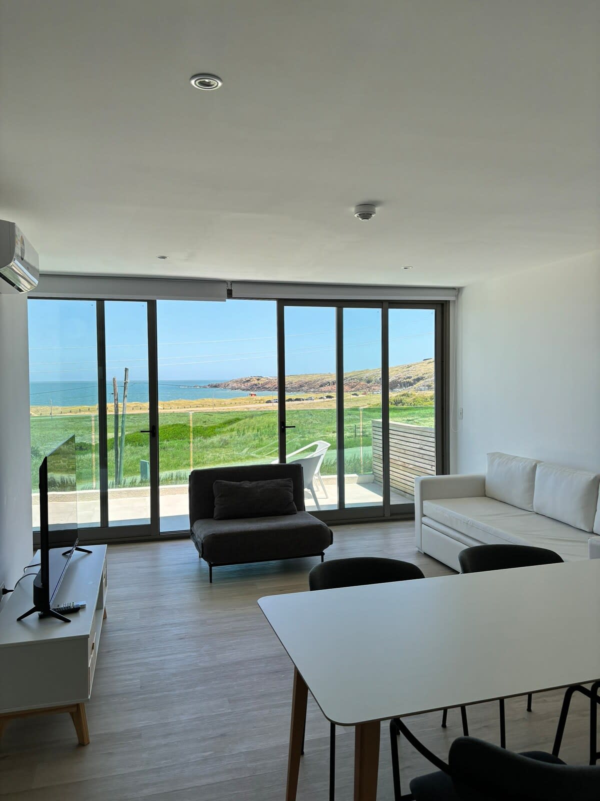 Foto principal de SYRAH Premium · Bloque 2, PB-004/5 – Departamento de 2 dormitorios con vista al mar en Punta Ballena · Uruguay
