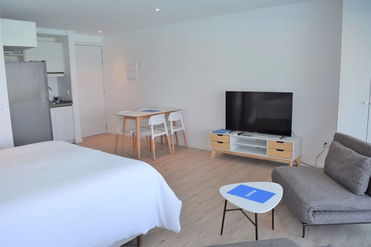 Foto principal de SYRAH Premium · Bloque 2, SS-102 – Monoambiente con vista al mar en Punta Ballena · Uruguay