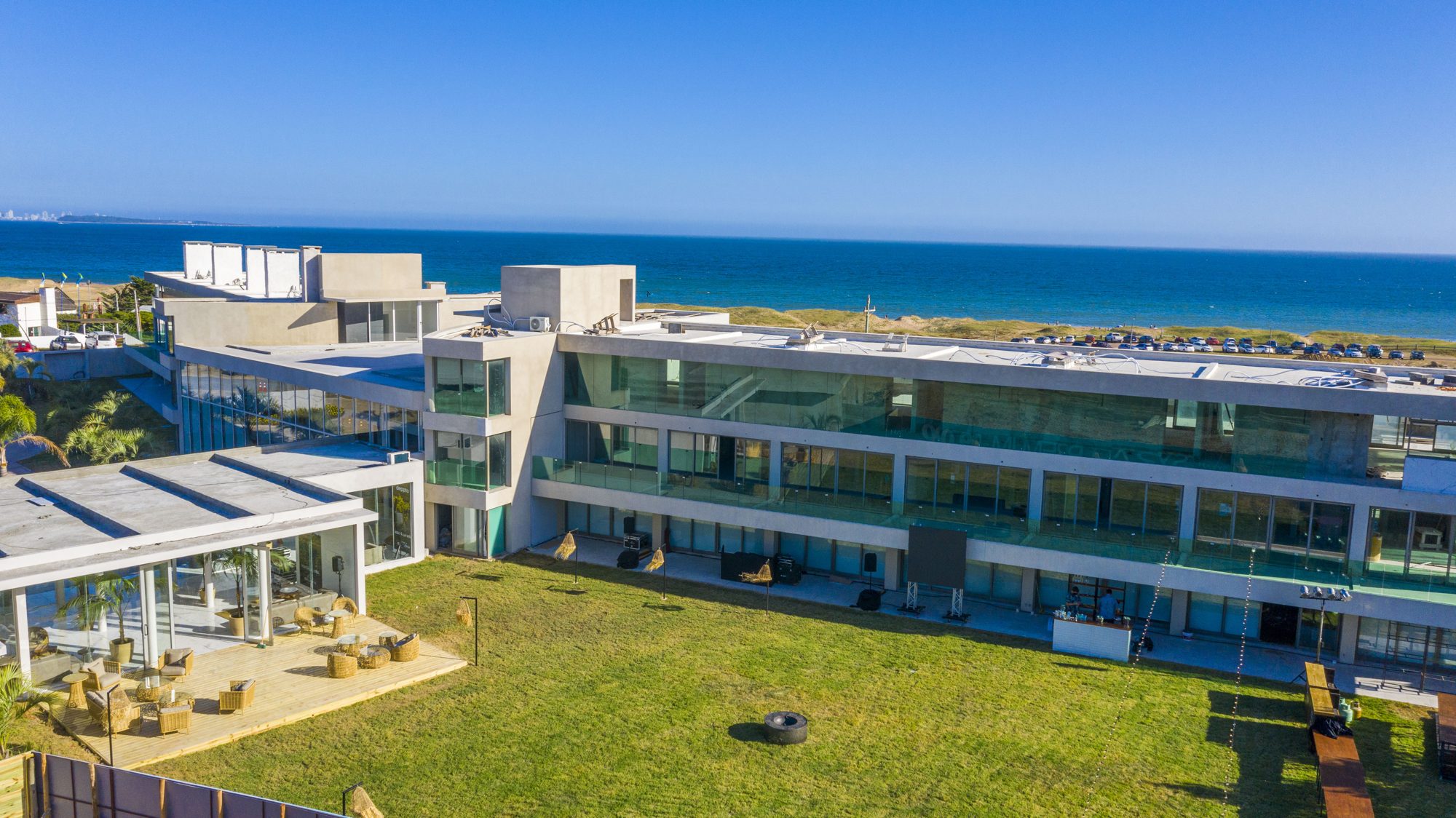 Foto principal de SYRAH Premium · Bloque 3, N1-101 – Monoambiente con vista al mar en Punta Ballena · Uruguay